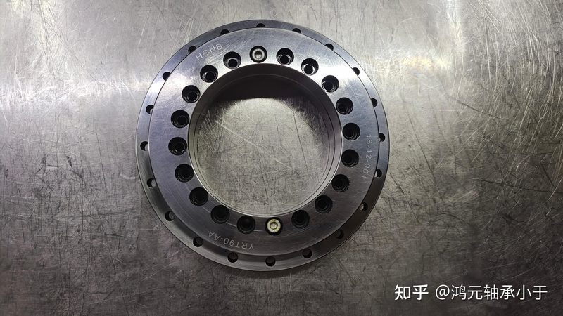圆锥滚子轴承规格揭秘：关键参数与选型逻辑**